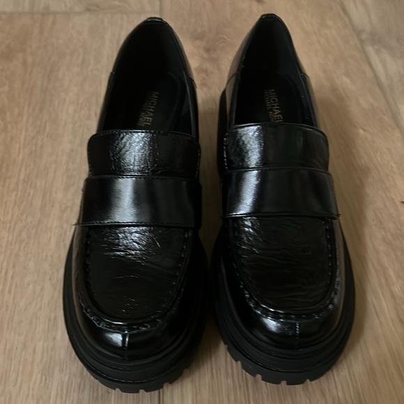 Michael Michael Kors Round Toe Block-Heel Loafers size 6.5M - Picture 13 of 17
